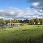 Ala Saunamaja شقة *