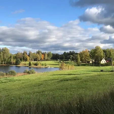 Ala Saunamaja شقة *