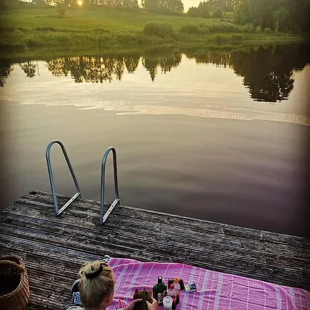Ala Saunamaja شقة